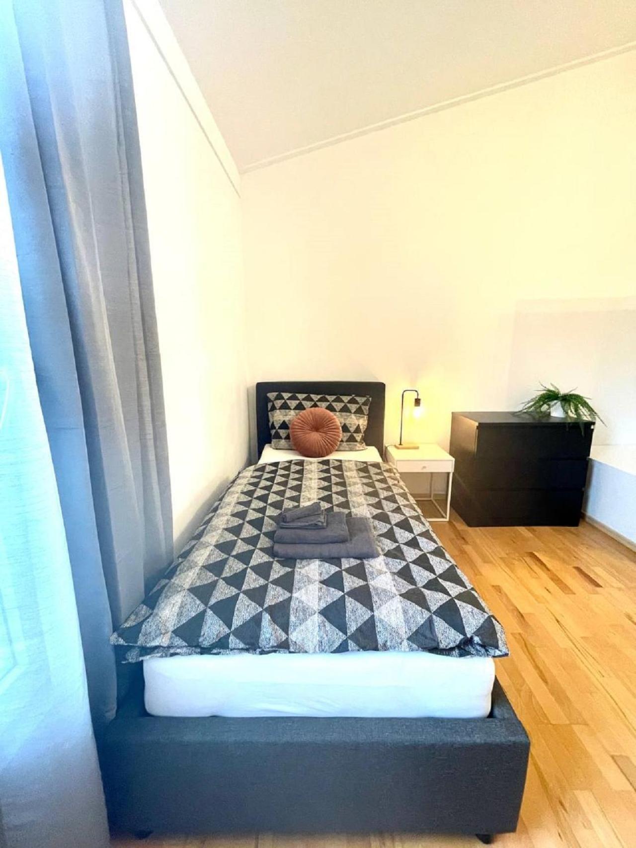 Geraeumiges Ferienhaus In Koblenz Koblenz  Dış mekan fotoğraf