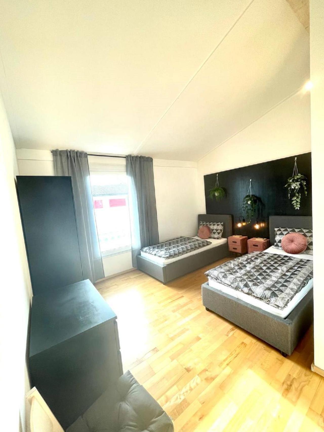 Geraeumiges Ferienhaus In Koblenz Koblenz  Dış mekan fotoğraf