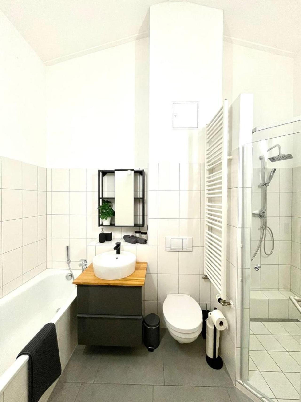 Geraeumiges Ferienhaus In Koblenz Koblenz  Dış mekan fotoğraf