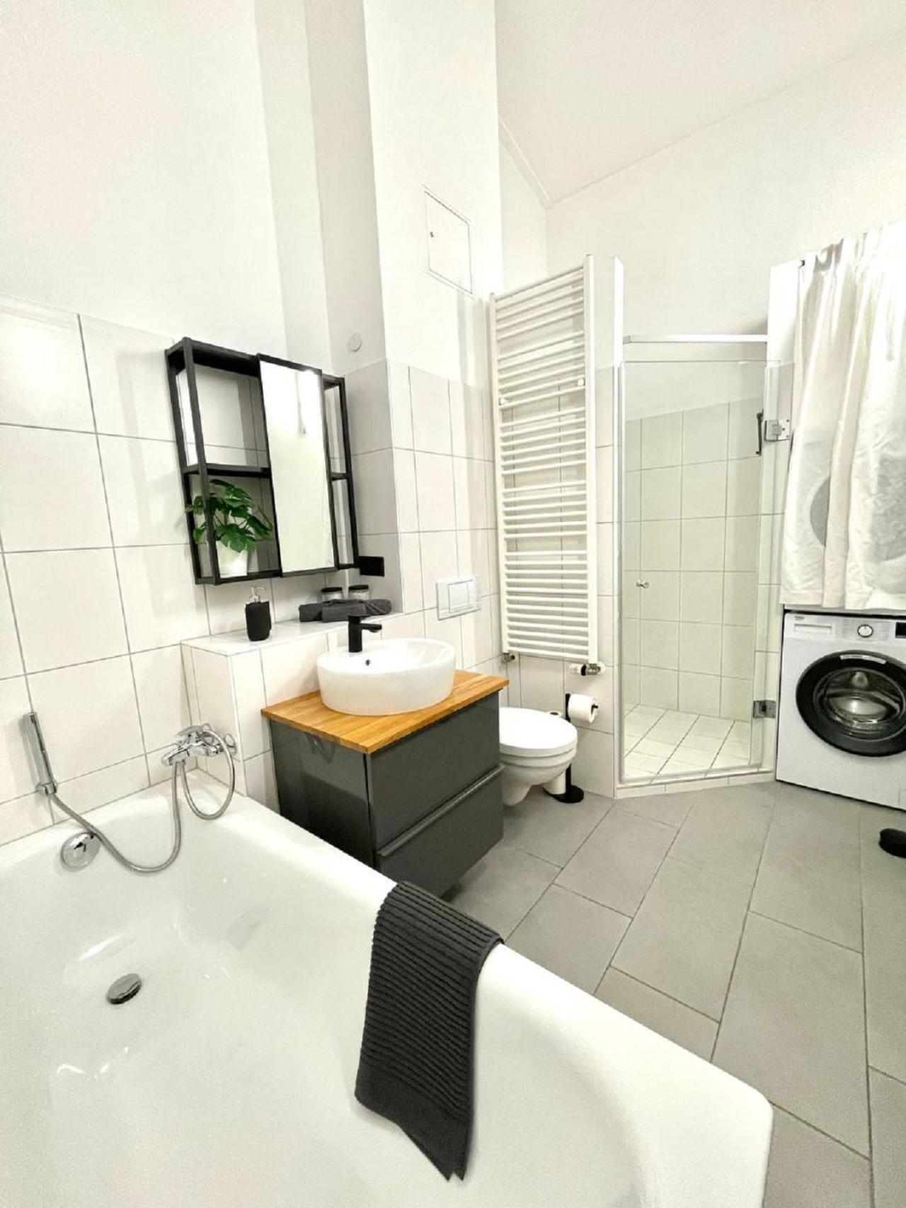 Geraeumiges Ferienhaus In Koblenz Koblenz  Dış mekan fotoğraf